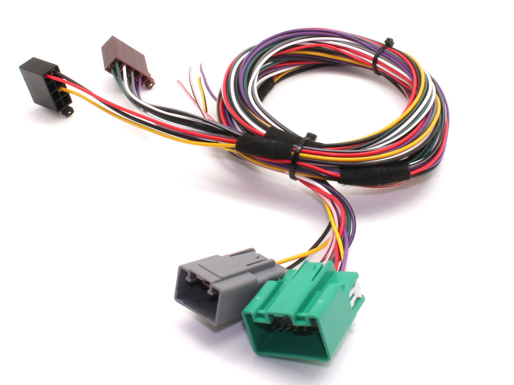 Volvo XC90 (2002-2014) adapter (ISO connector). CT51-VL02
