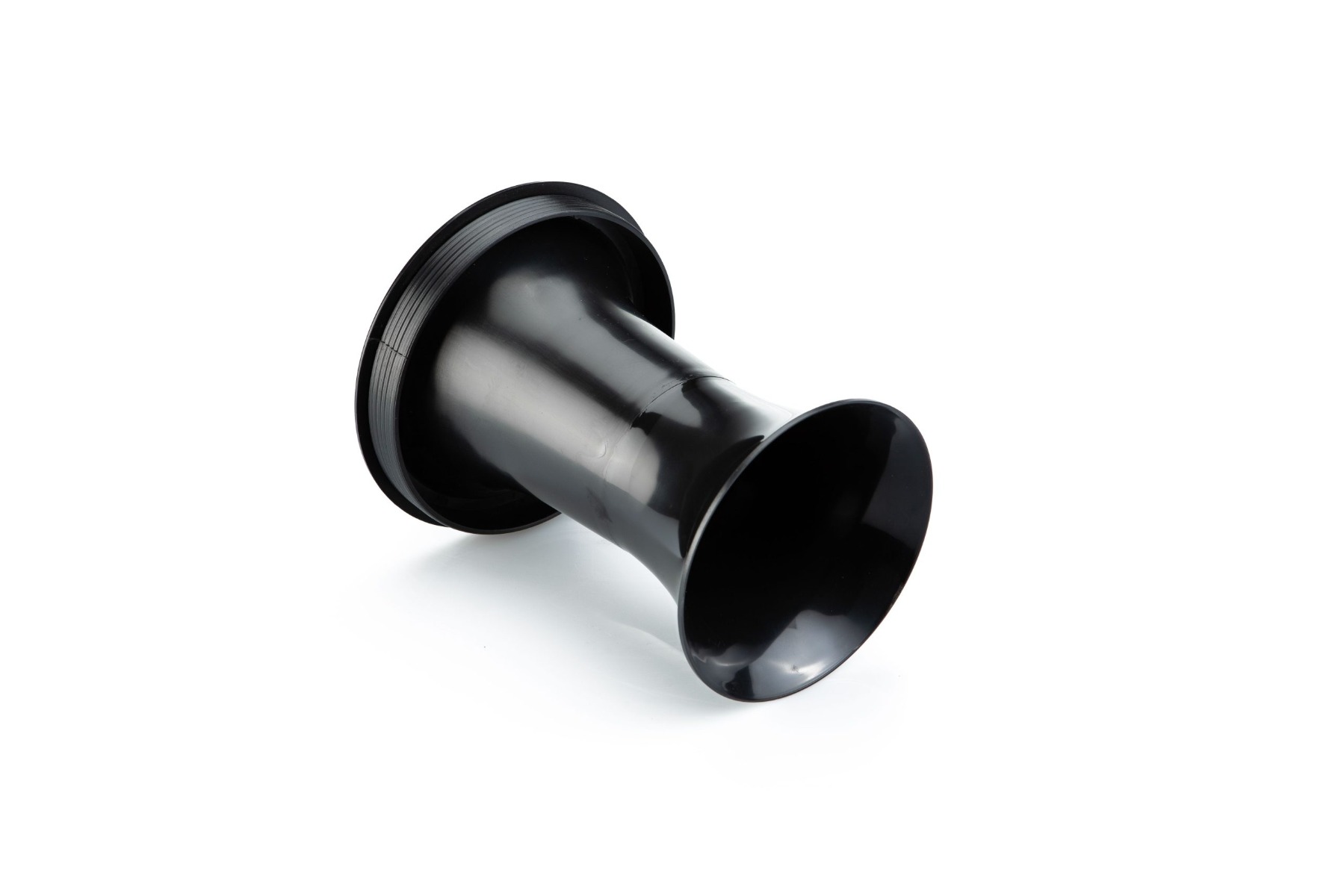 Reflex port (tube) Gladen BRR Aero 100.