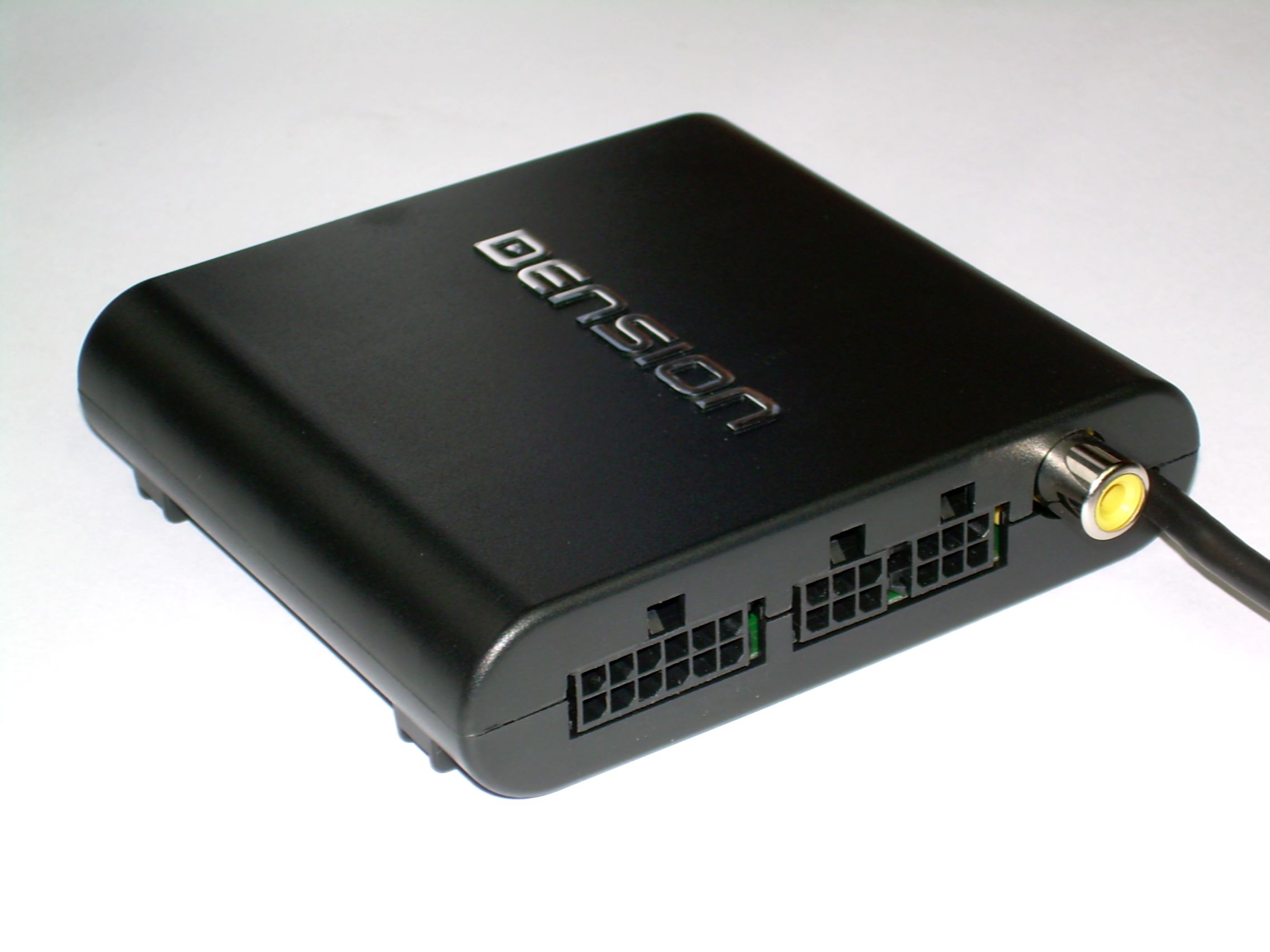 Dension Audio / Video router for Porsche (2003-2009->). AVRG5P1