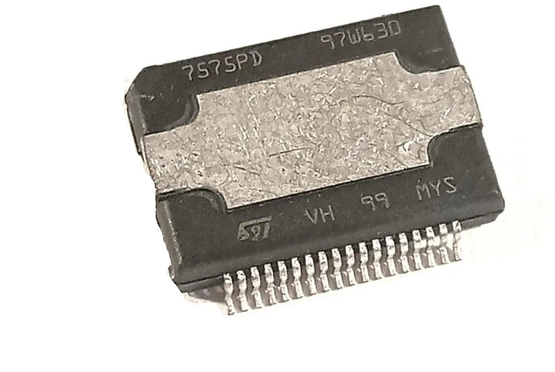 TDA7575pd audio amplifiers. 