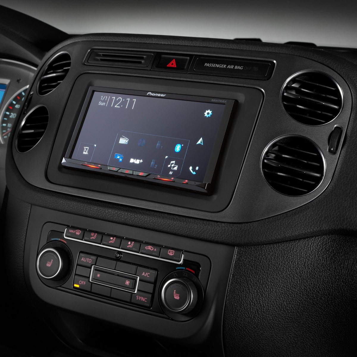 Pioneer AVIC-Z830DAB multimedia AV receiver with Navigation (7.0").